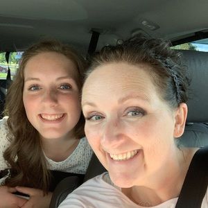 Meet your Posher, Carolyn